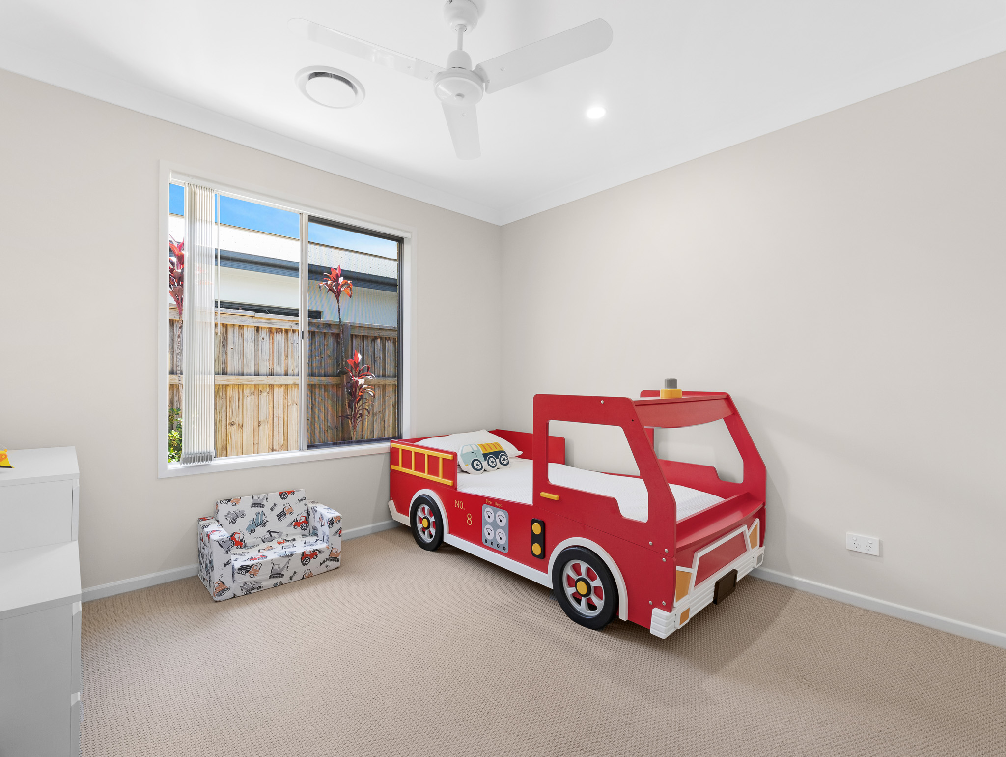 4 Seagull Circuit, POINT VERNON, QLD 4655 AUS