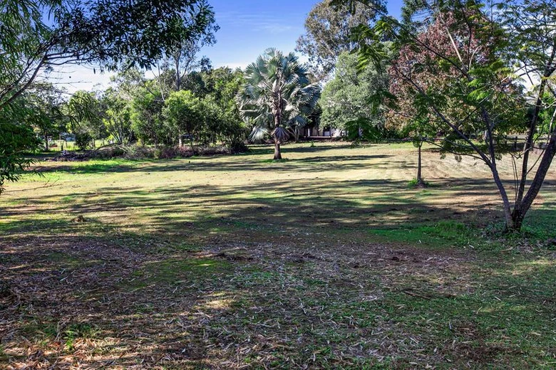 11 Sanctuary Lane, BOORAL, QLD 4655 AUS