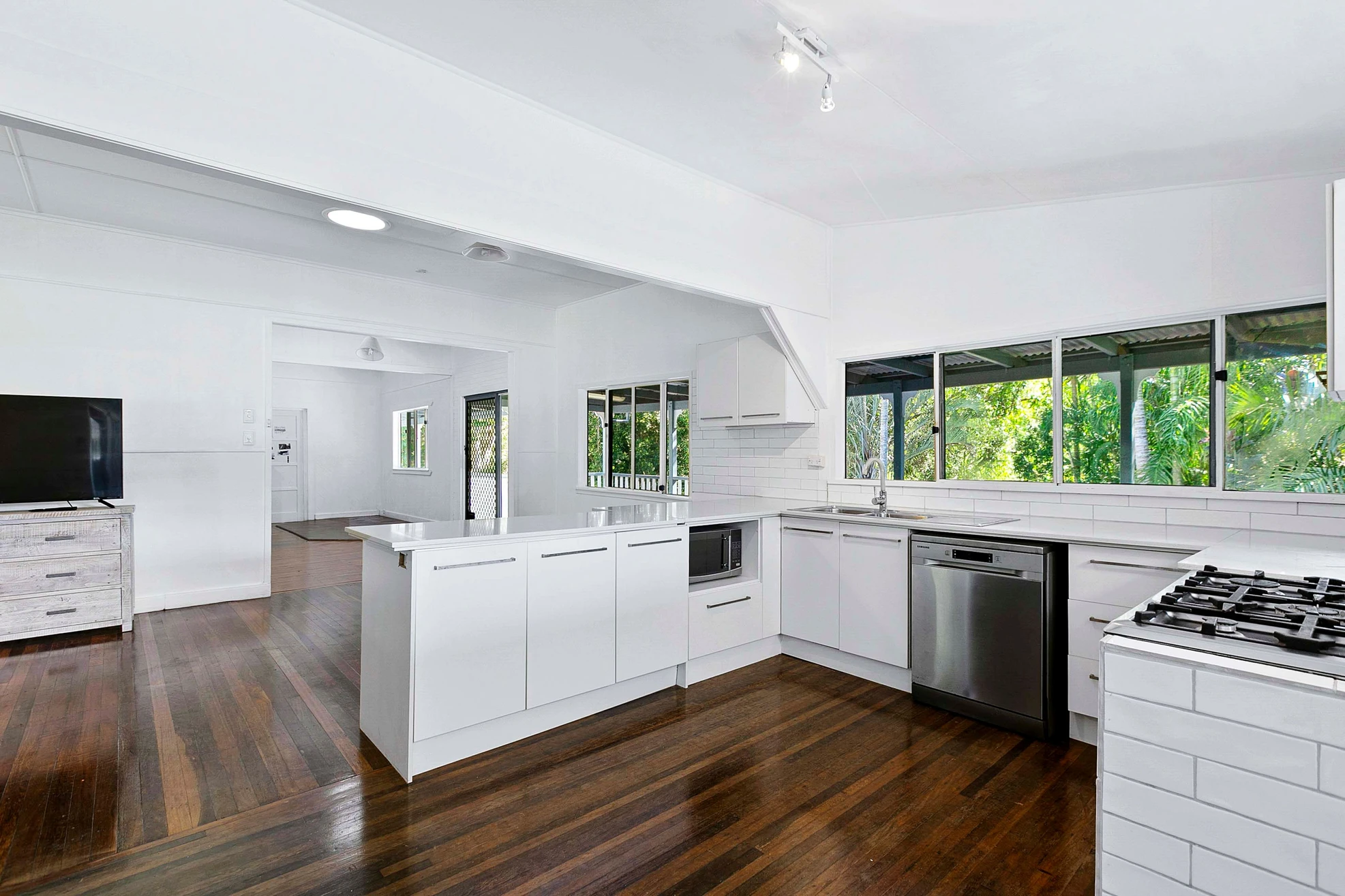 11 Sanctuary Lane, BOORAL, QLD 4655 AUS