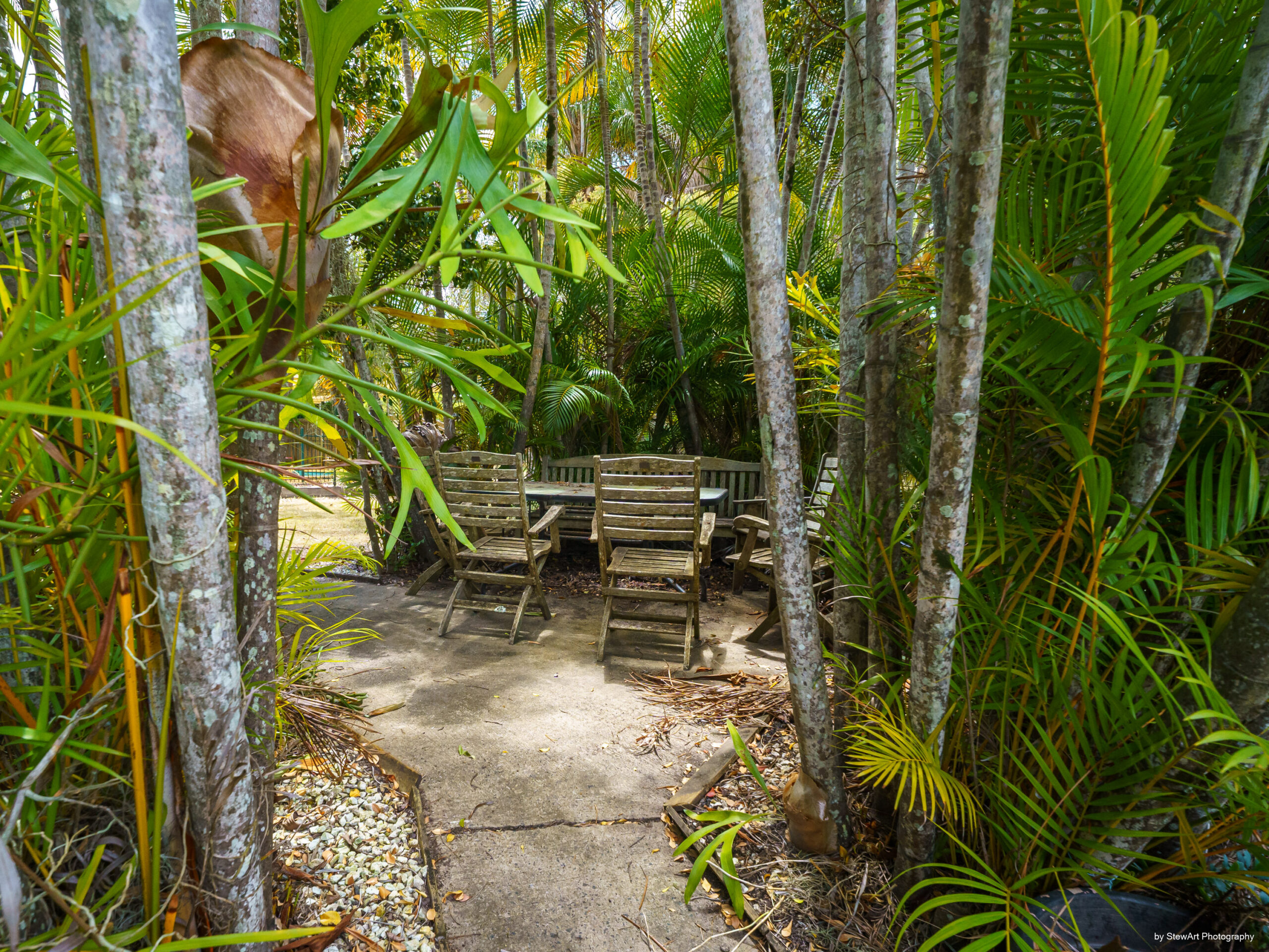 33 Shore Road West, BOORAL, QLD 4655 AUS