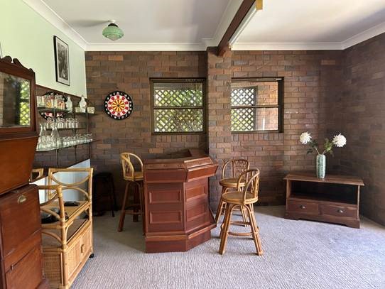 16 Mant Street, POINT VERNON, QLD 4655 AUS