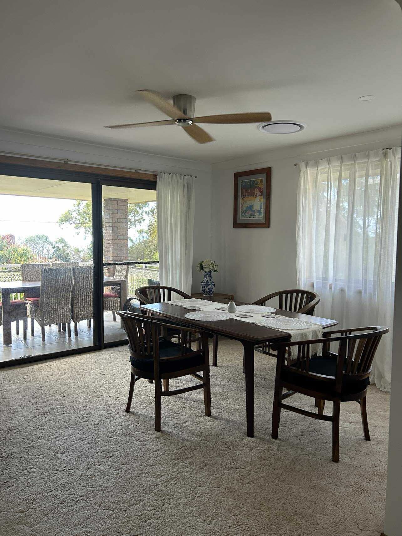 16 Mant Street, POINT VERNON, QLD 4655 AUS