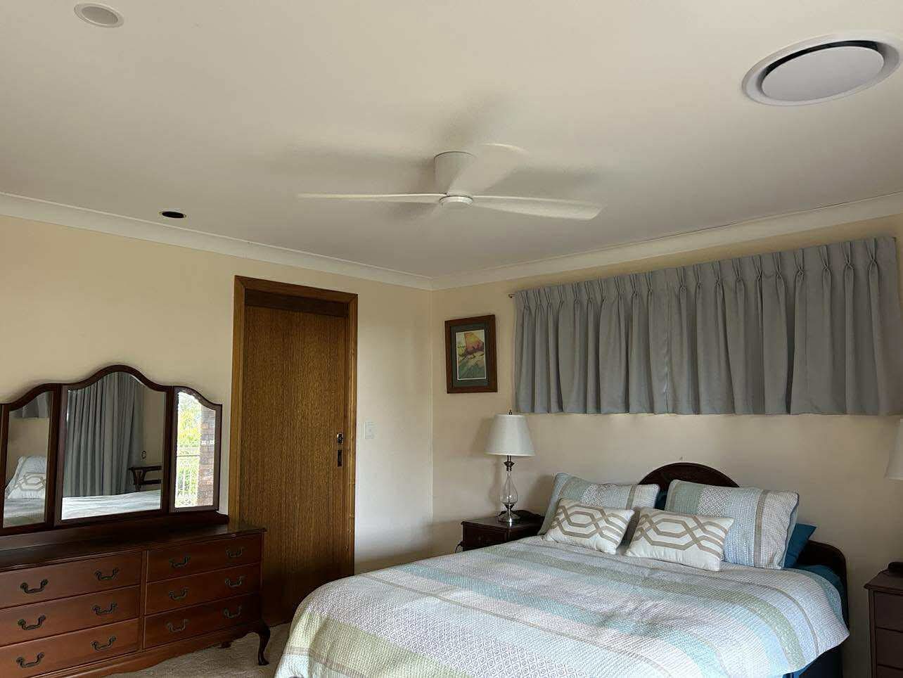 16 Mant Street, POINT VERNON, QLD 4655 AUS