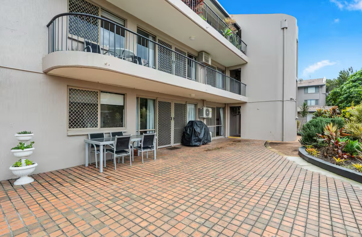 4/383 Esplanade, TORQUAY, QLD 4655 AUS