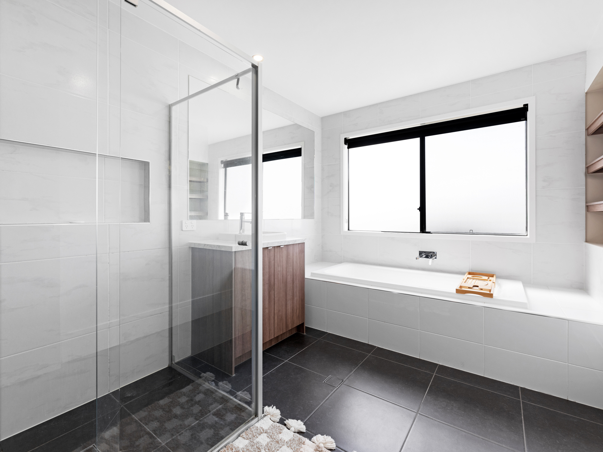 5 Ridge View Court, NIKENBAH, QLD 4655 AUS