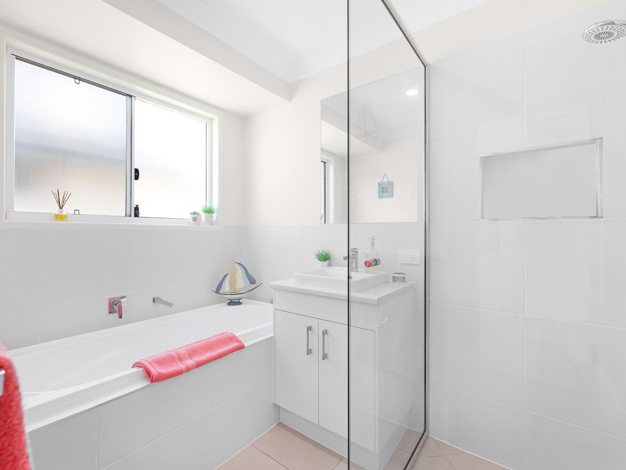 48 Windjammer Circuit, RIVER HEADS, QLD 4655 AUS