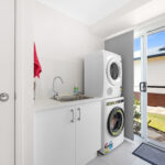 48 Windjammer Circuit, RIVER HEADS, QLD 4655 AUS