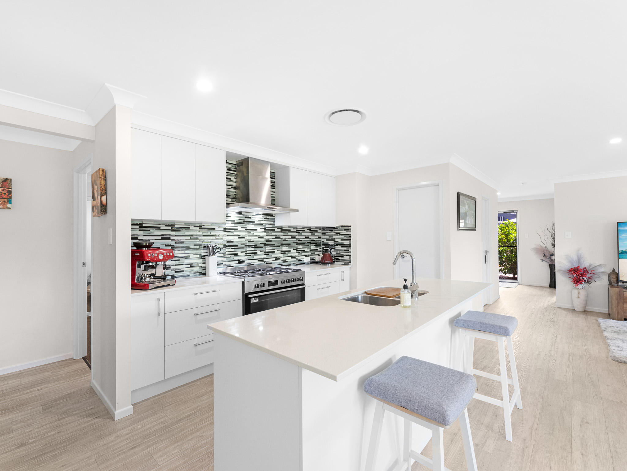 48 Windjammer Circuit, RIVER HEADS, QLD 4655 AUS