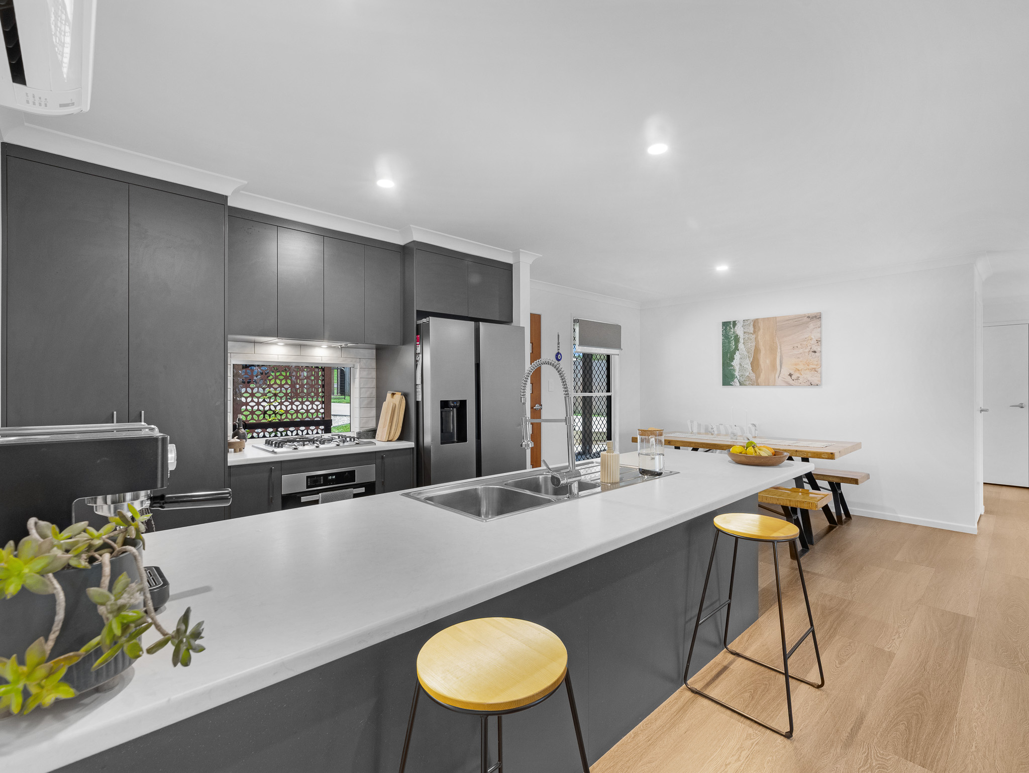 4 Avolet Crescent, RIVER HEADS, QLD 4655 AUS