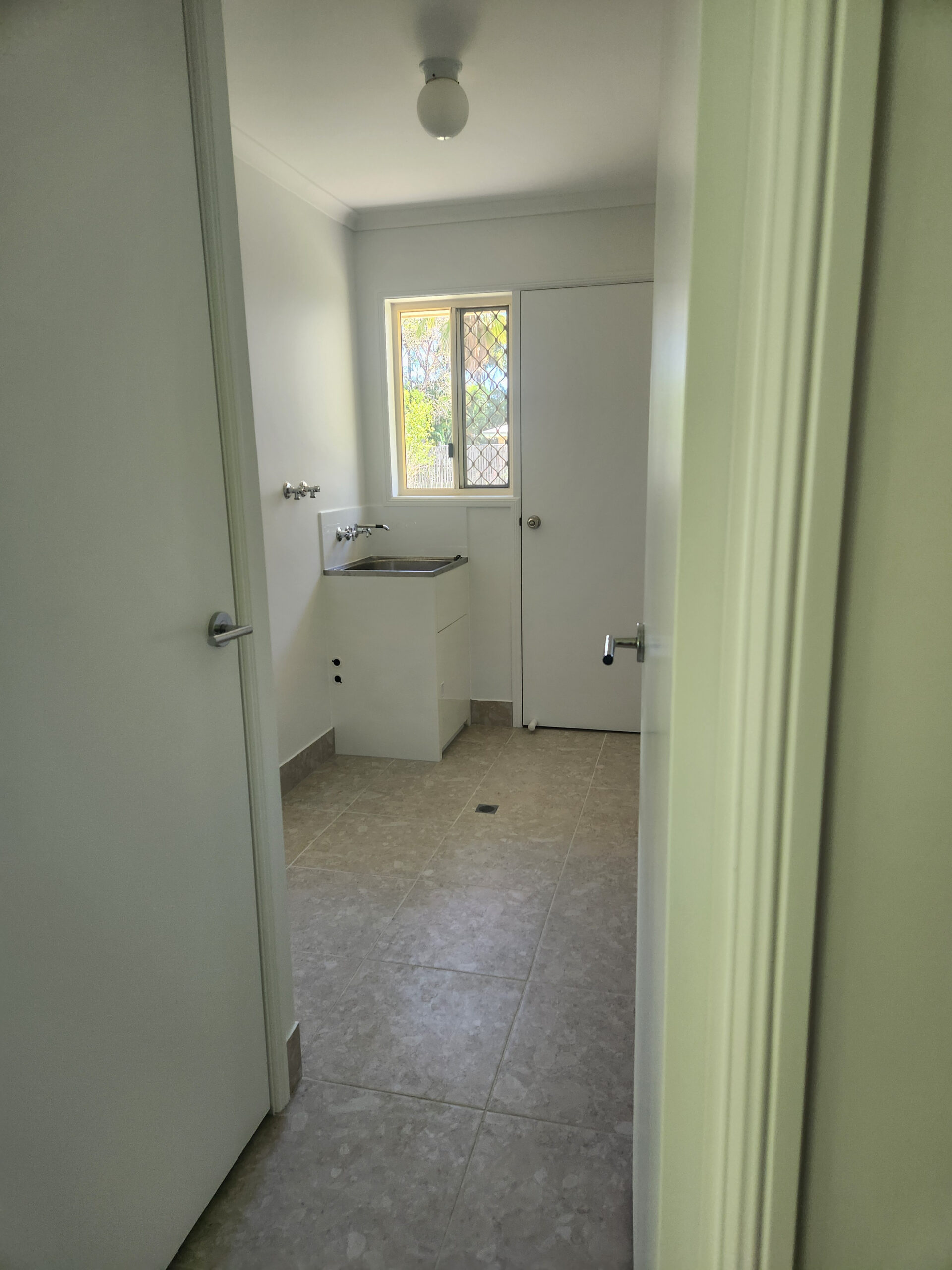 33 Fraser Street, TORQUAY, QLD 4655 AUS