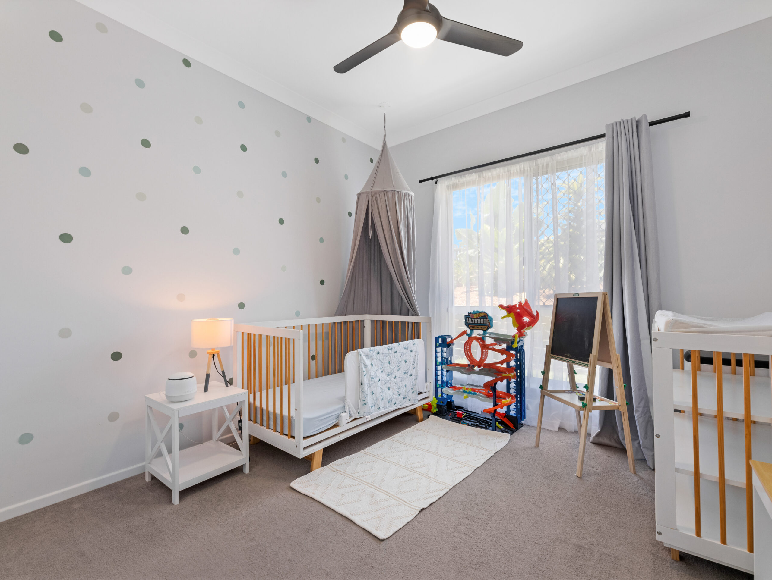 24 Gundesen Drive, URRAWEEN, QLD 4655 AUS