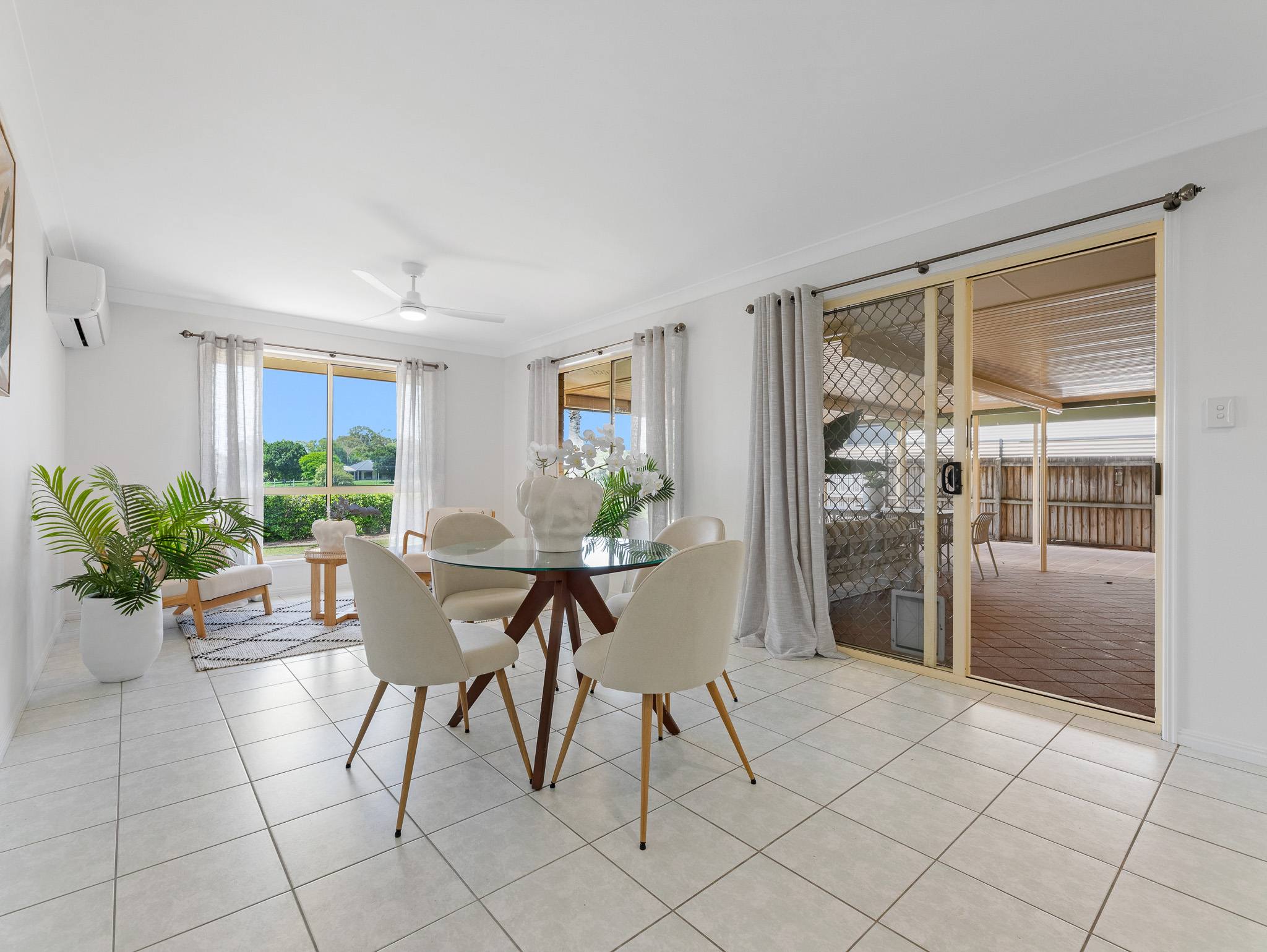 26 Lester Crescent, TORQUAY, QLD 4655 AUS
