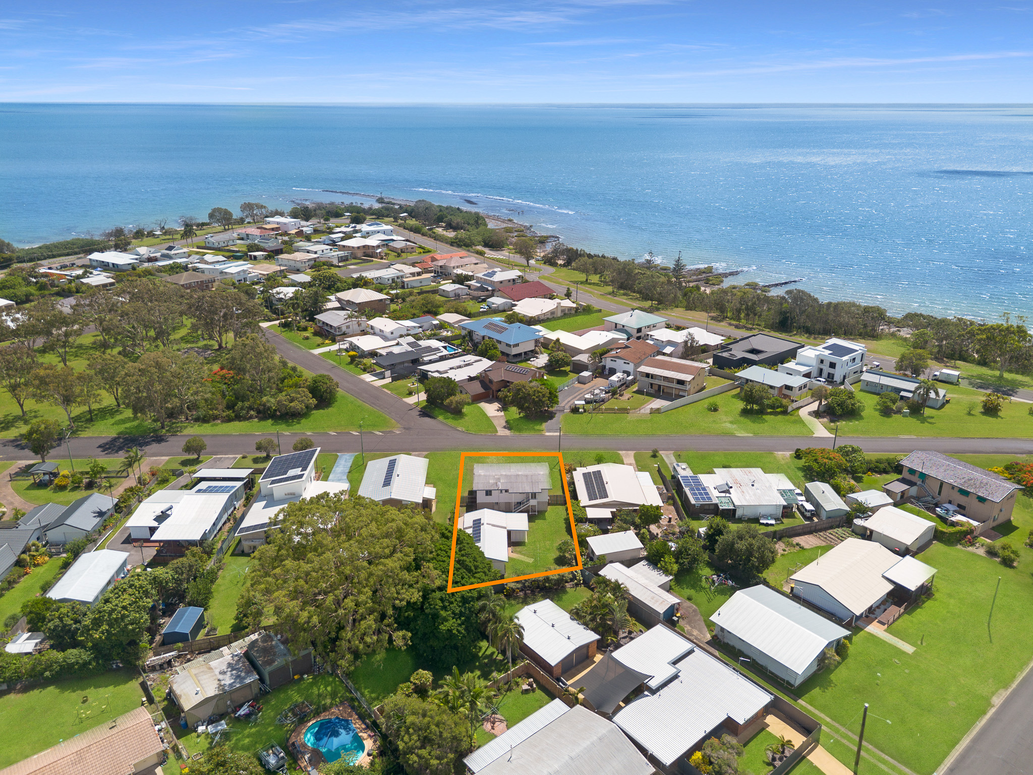 25 Flinders Street, POINT VERNON, QLD 4655 AUS