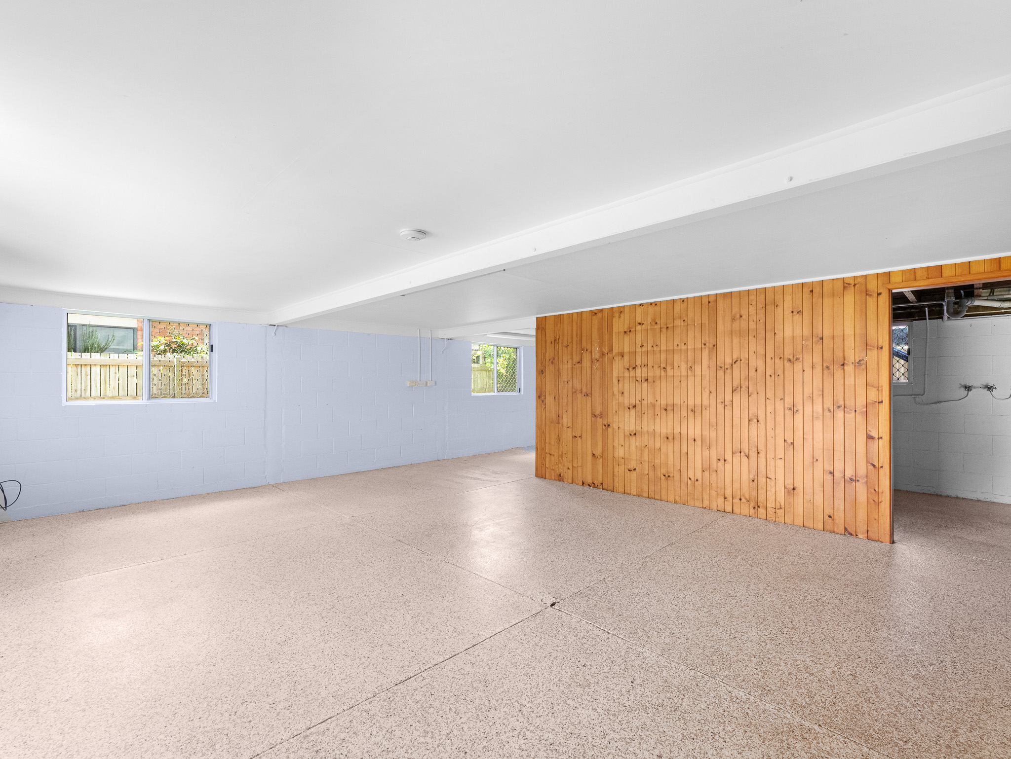 25 Flinders Street, POINT VERNON, QLD 4655 AUS