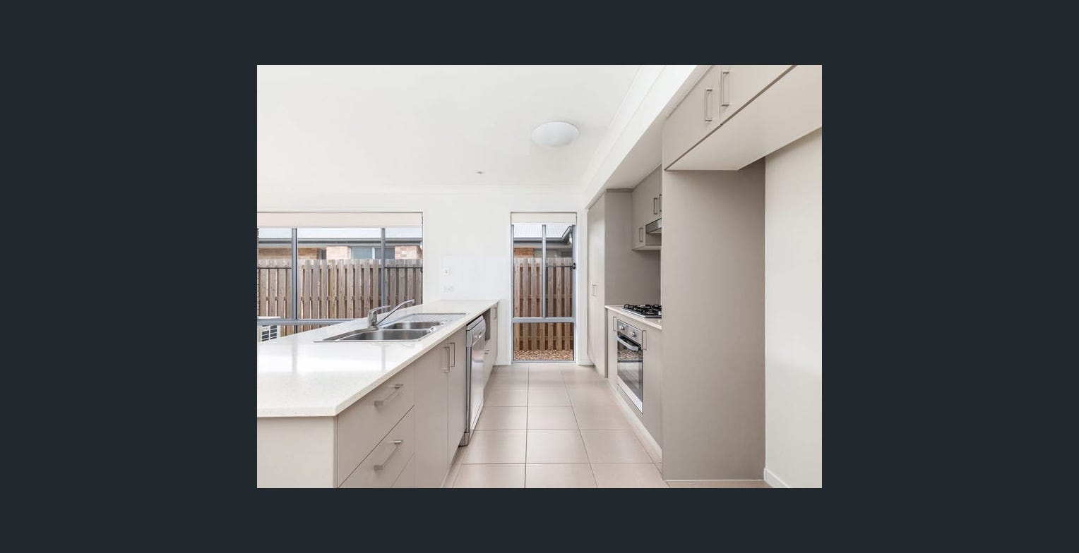 12 Venus Street, URRAWEEN, QLD 4655 AUS