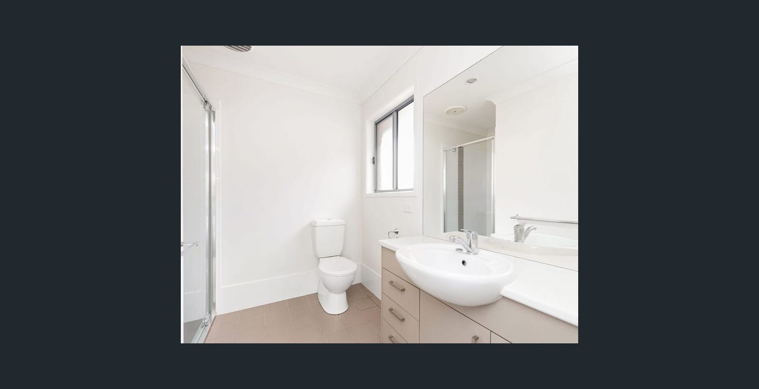 12 Venus Street, URRAWEEN, QLD 4655 AUS