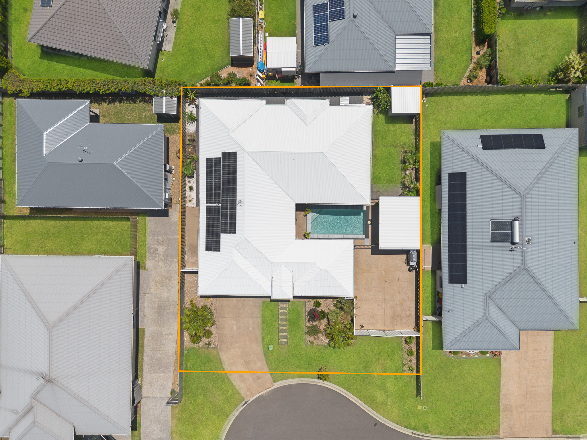 7 Regatta Court, PIALBA, QLD 4655 AUS