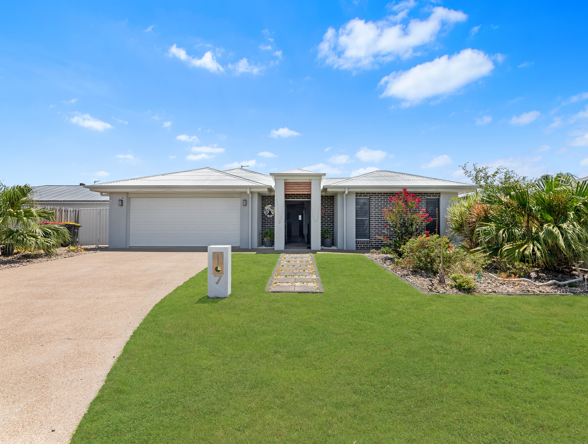 7 Regatta Court, PIALBA, QLD 4655 AUS