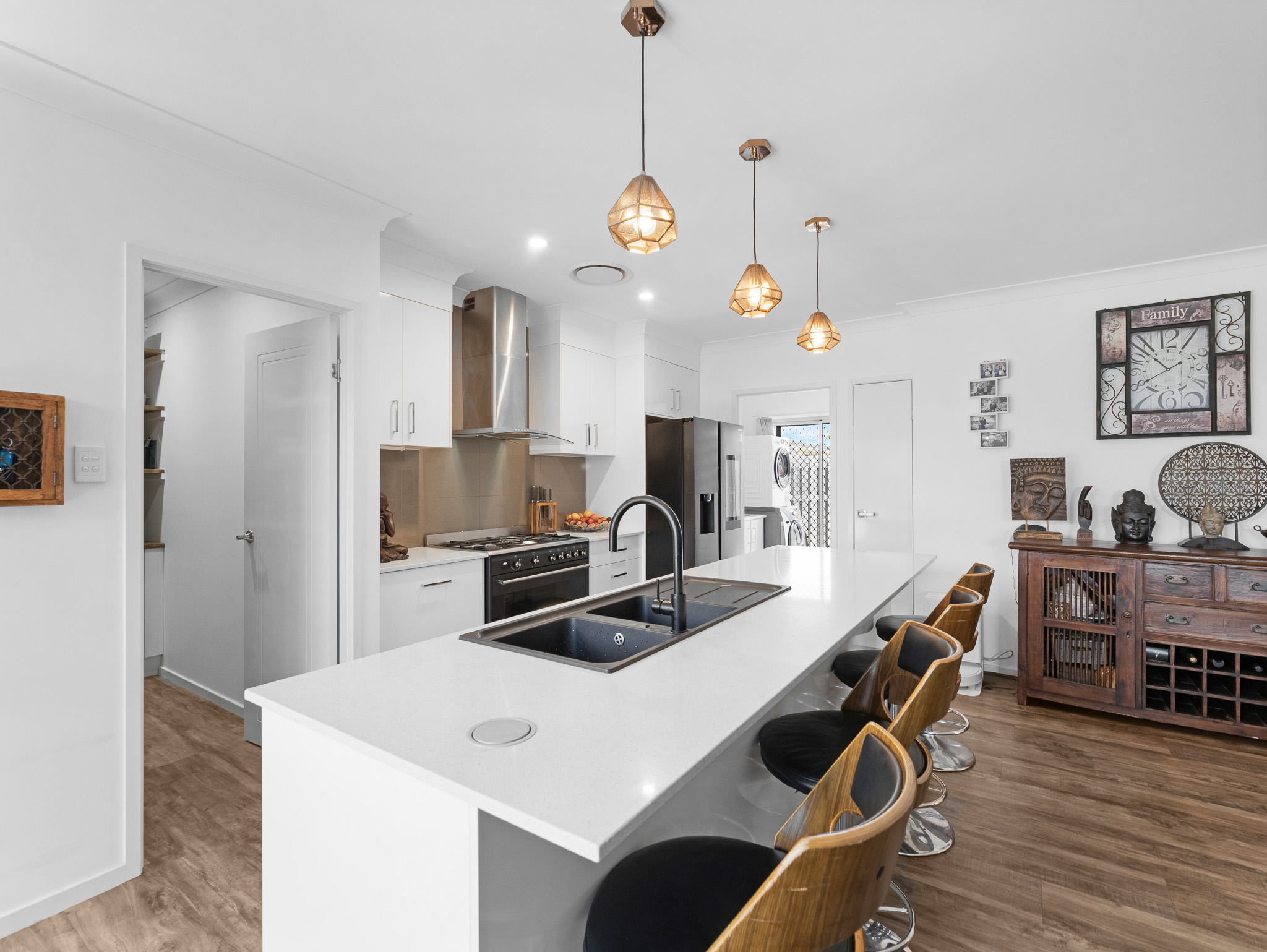 7 Regatta Court, PIALBA, QLD 4655 AUS