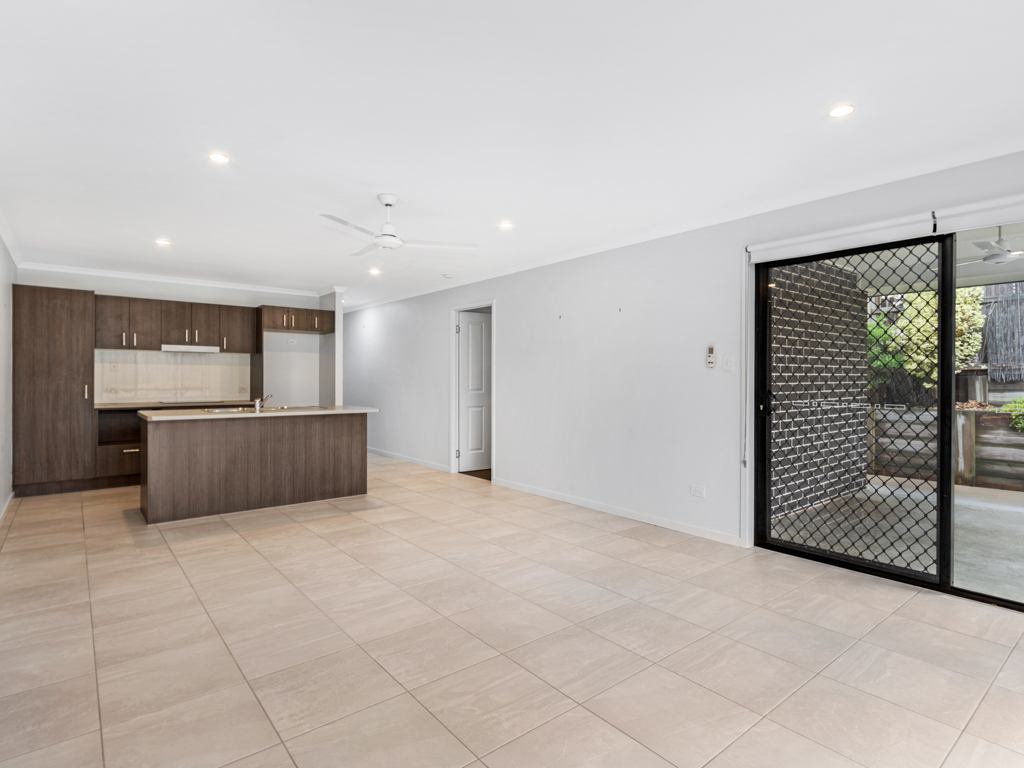 1/17 Eli Court, KAWUNGAN, QLD 4655 AUS