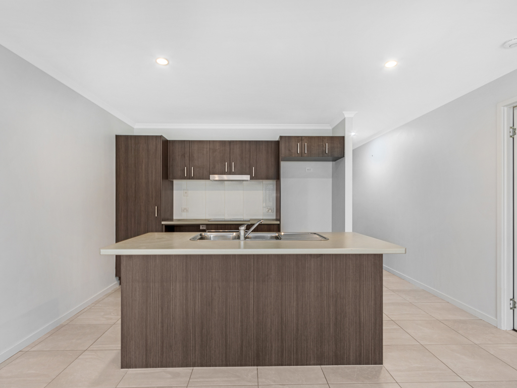1/17 Eli Court, KAWUNGAN, QLD 4655 AUS