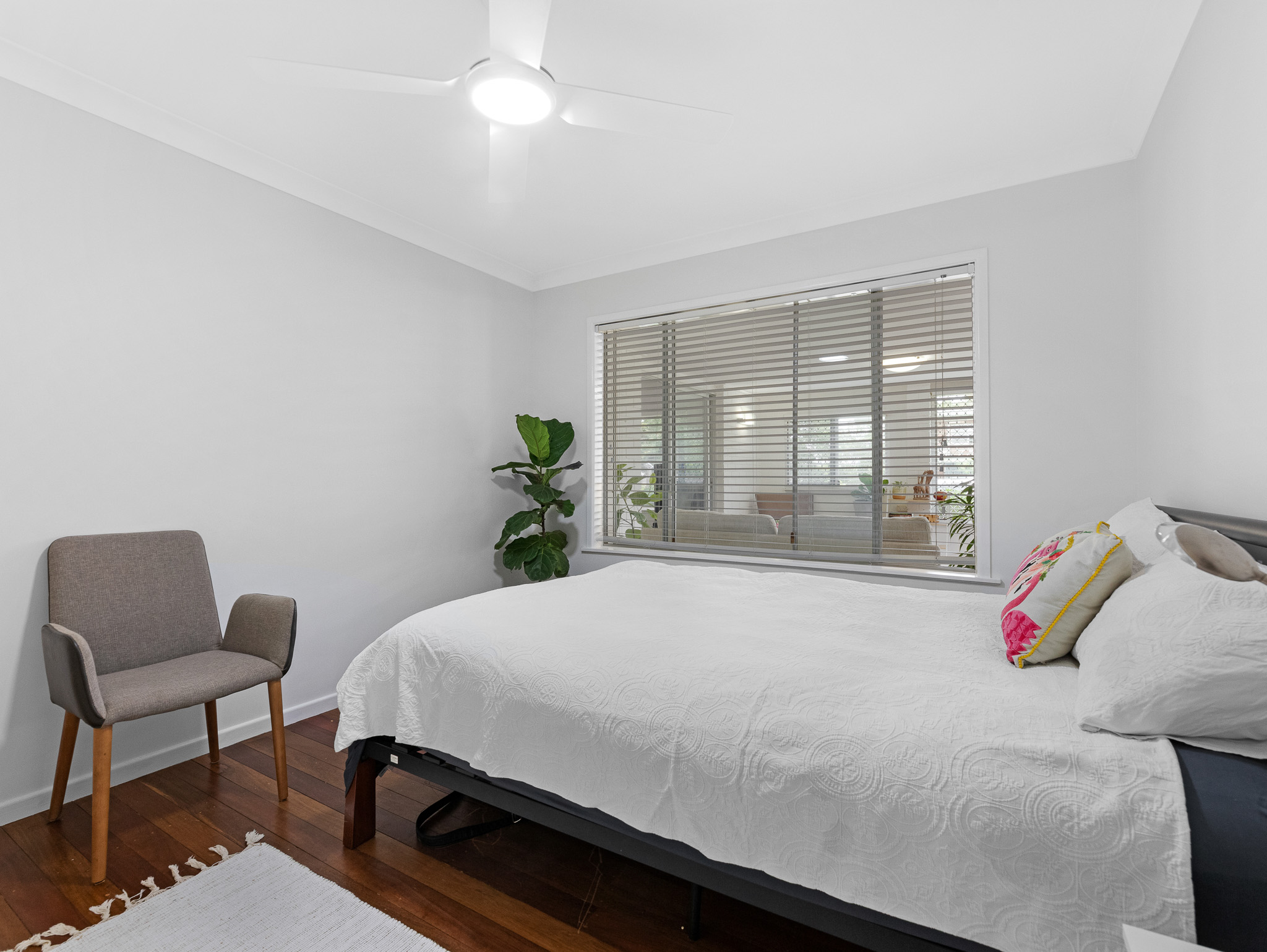 17 Campbell Street, TORQUAY, QLD 4655 AUS