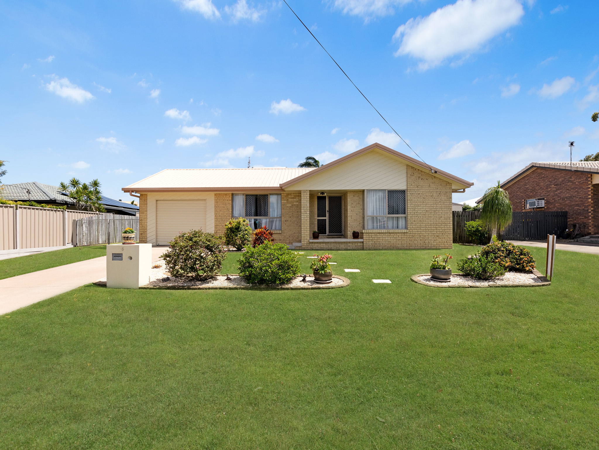 5 Maryanne Court, POINT VERNON, QLD 4655 AUS