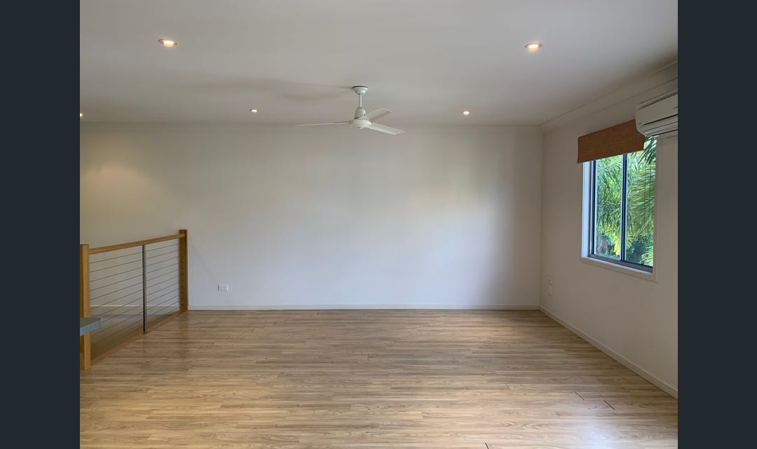 2/194 Cypress Street, URANGAN, QLD 4655 AUS