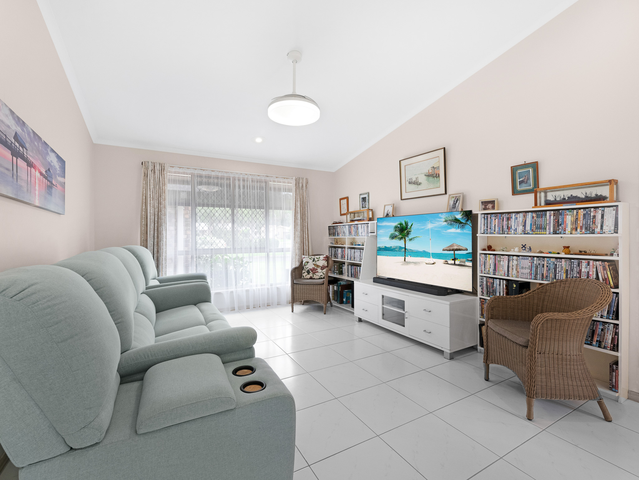 6 Woodland Close, TORQUAY, QLD 4655 AUS