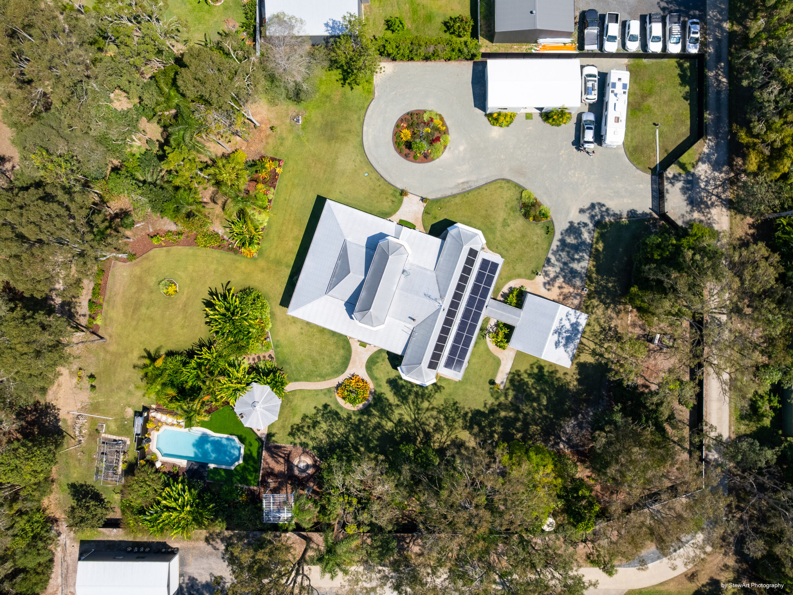 12 Burralong Drive, WONDUNNA, QLD 4655 AUS