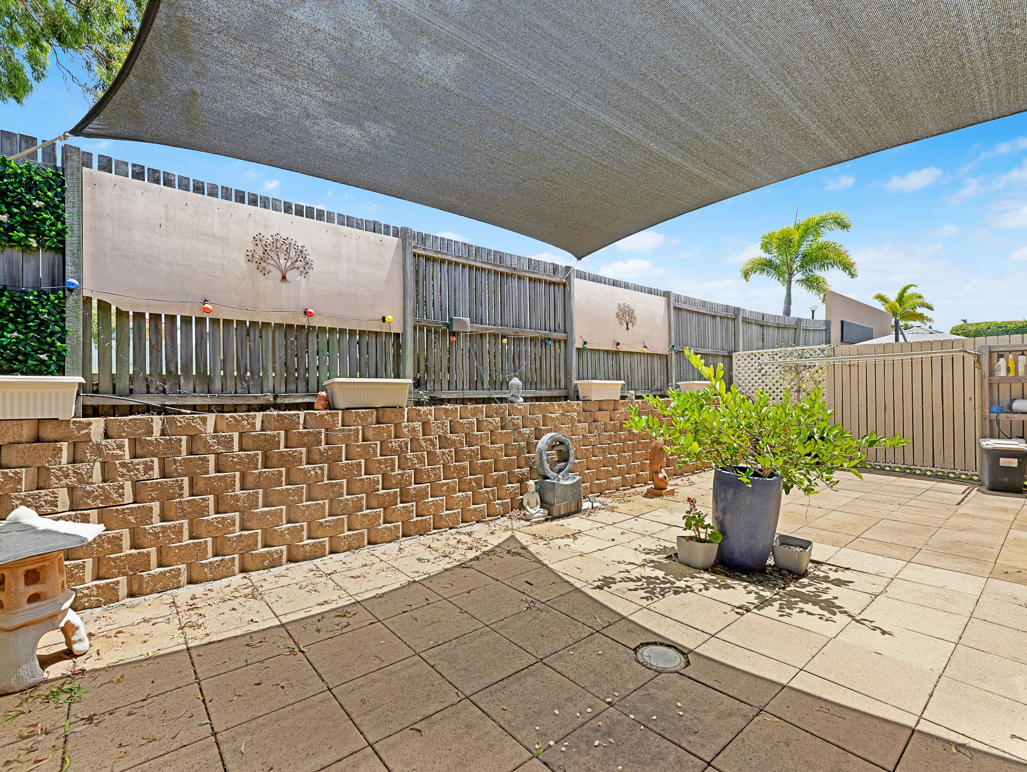 6/2 Barnstaple Street, TORQUAY, QLD 4655 AUS