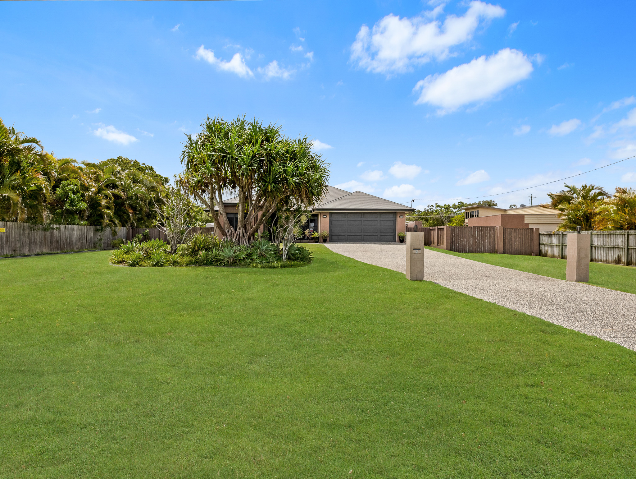 2 Walkers Road, URANGAN, QLD 4655 AUS