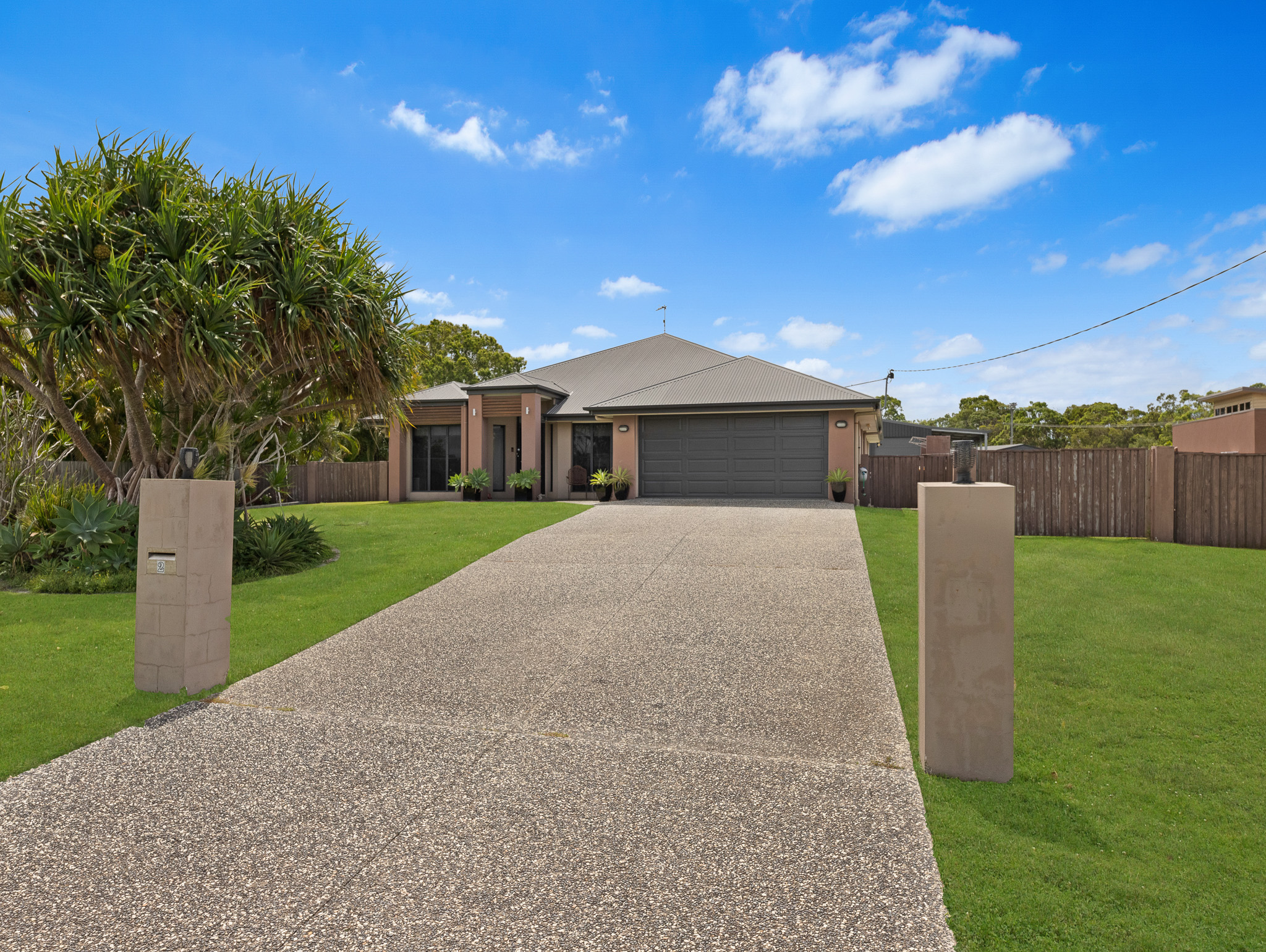 2 Walkers Road, URANGAN, QLD 4655 AUS