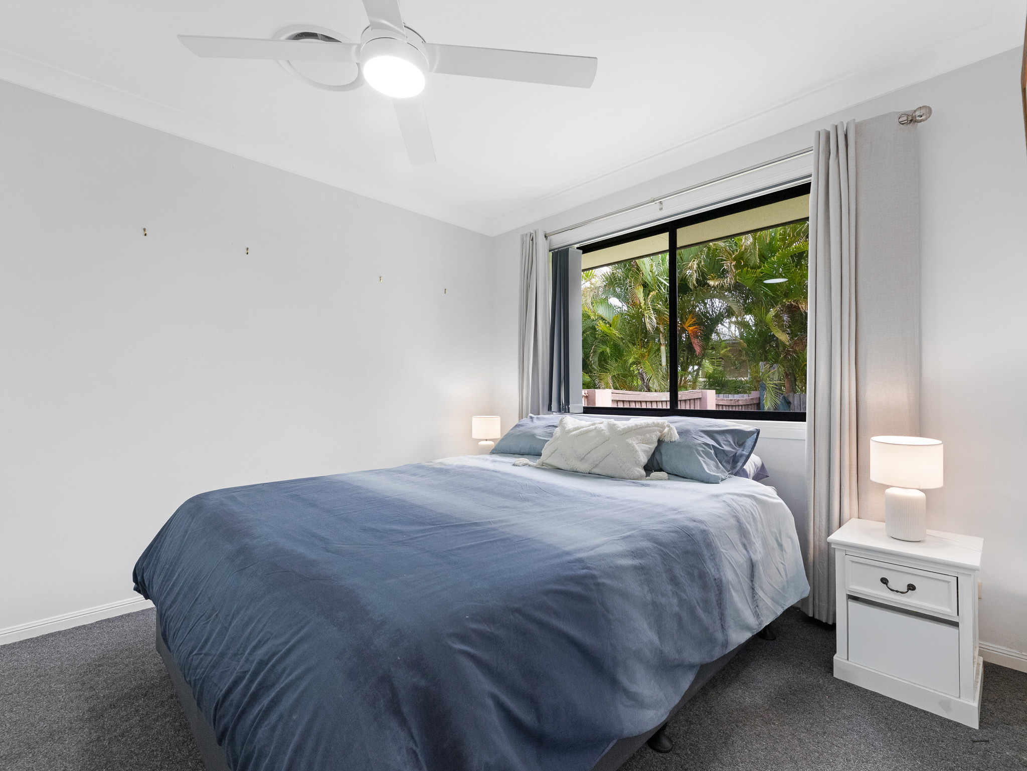 2 Walkers Road, URANGAN, QLD 4655 AUS