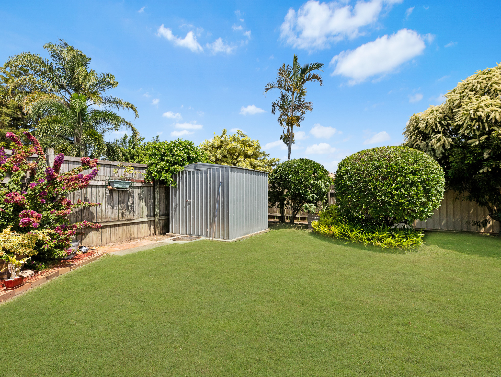 38 Paul Drive, POINT VERNON, QLD 4655 AUS