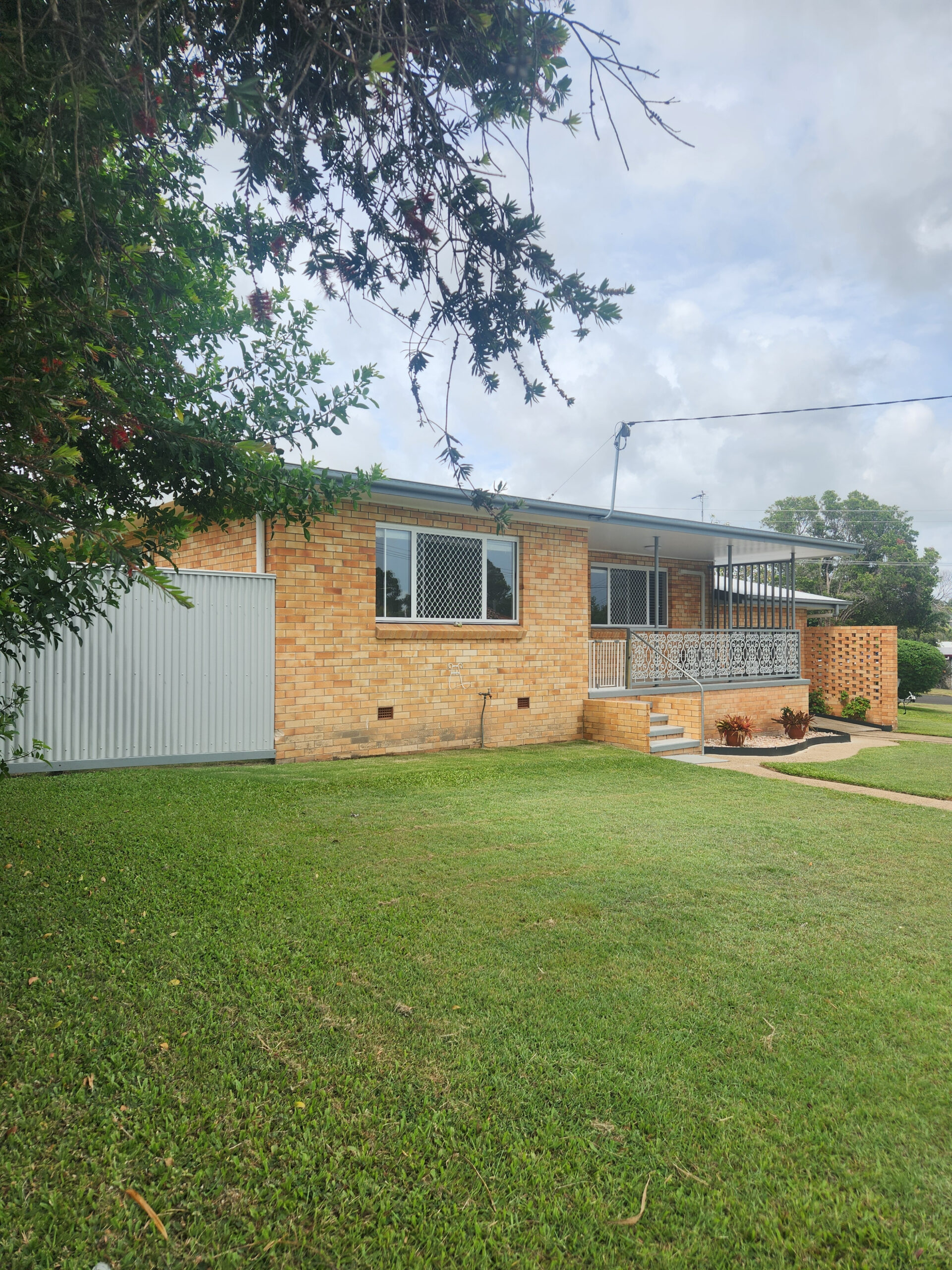 25 Tingira Terrace, SCARNESS, QLD 4655 AUS