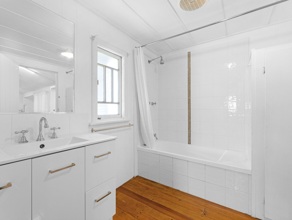 44 Newhaven Street, PIALBA, QLD 4655 AUS