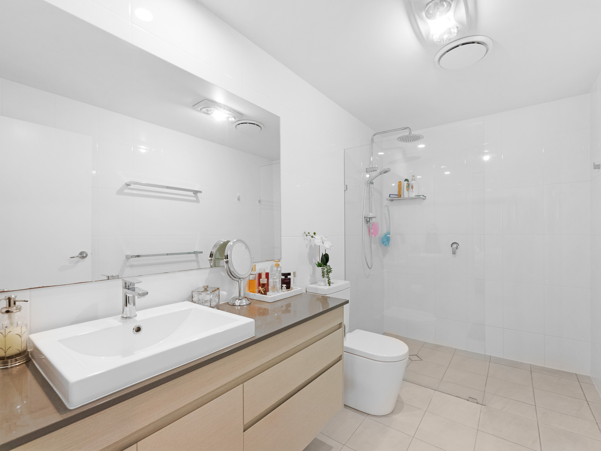 80/1 Latitude Boulevard 