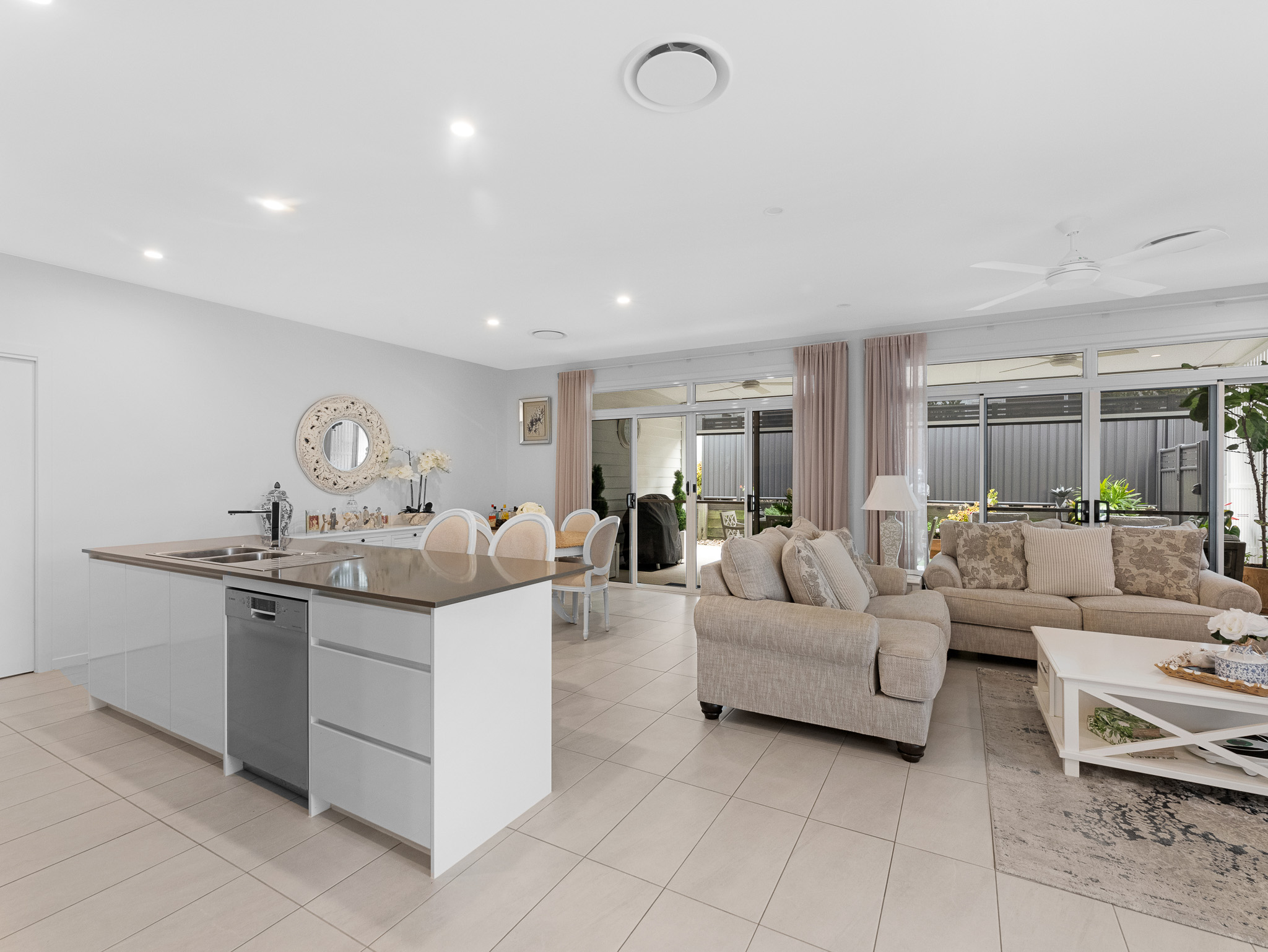 80/1 Latitude Boulevard 