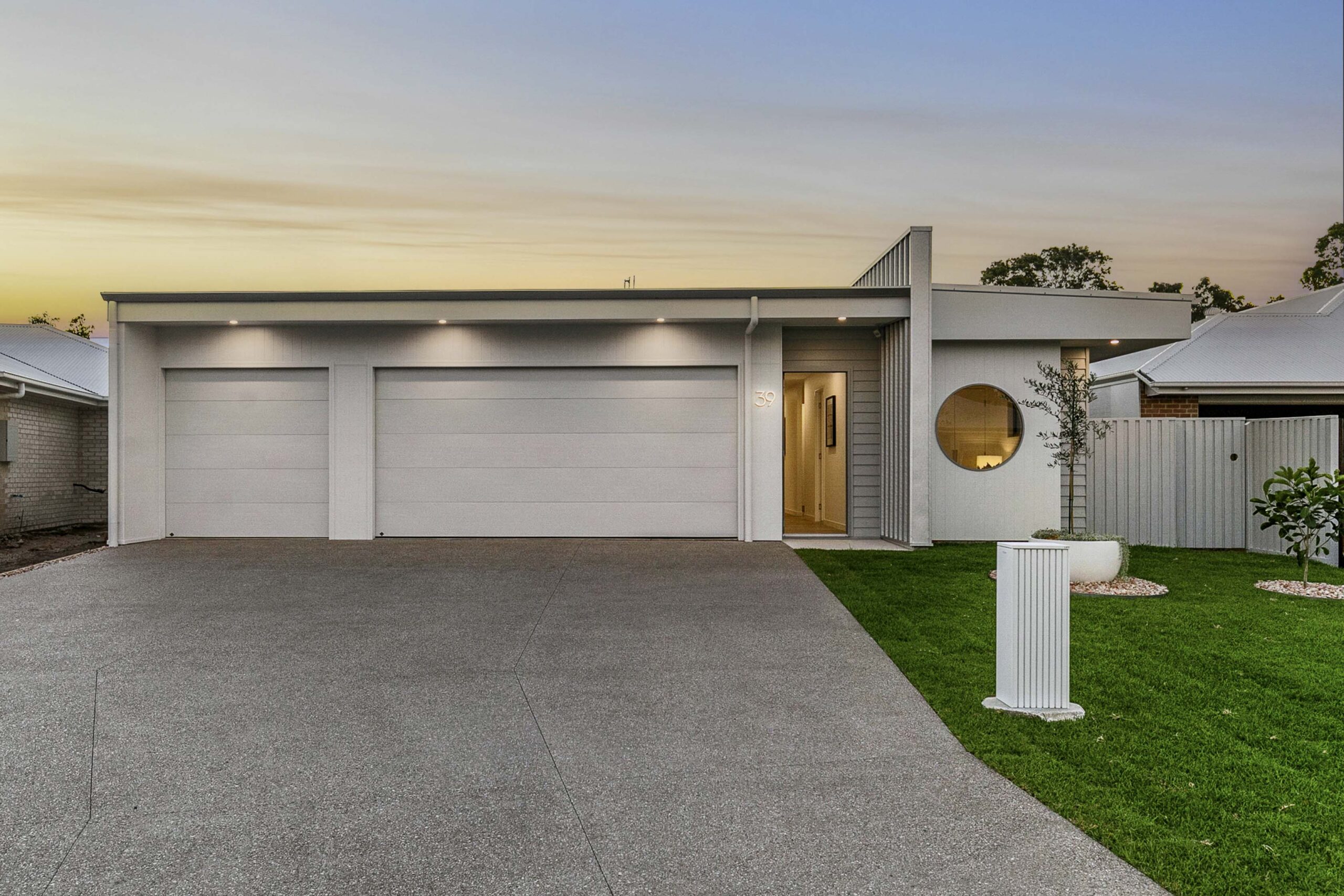 39 Oceanview Street, POINT VERNON, QLD 4655 AUS