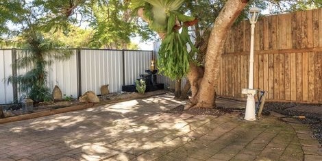 9 Charleville Street, POINT VERNON, QLD 4655 AUS