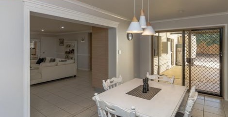 9 Charleville Street, POINT VERNON, QLD 4655 AUS