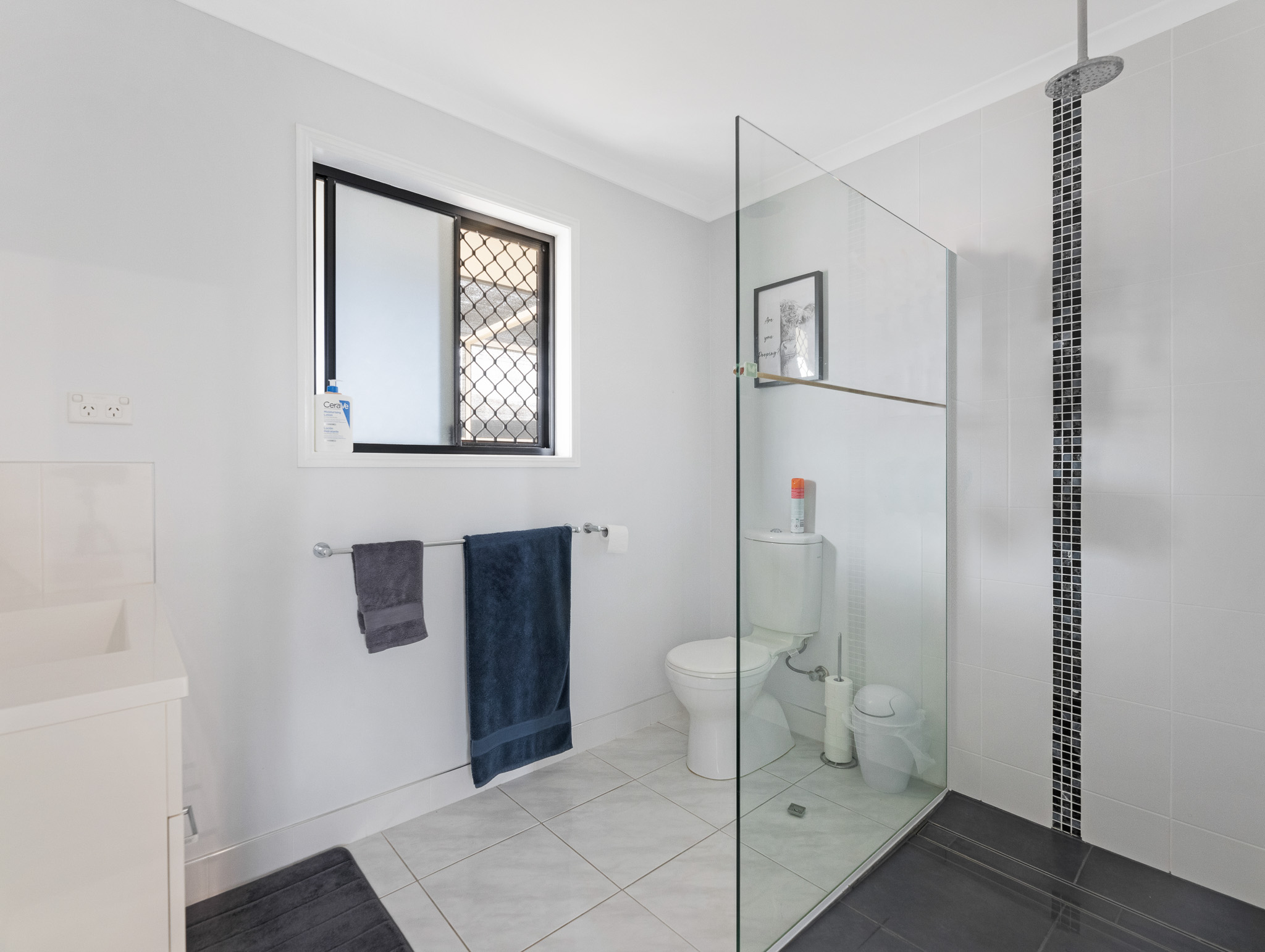 8 Tasman Drive, URRAWEEN, QLD 4655 AUS