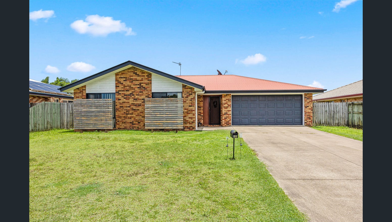 51 Bunya Court, ELI WATERS, QLD 4655 AUS