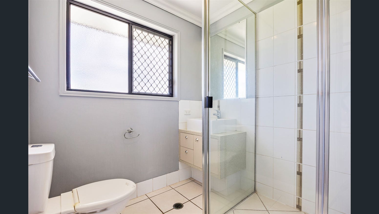 51 Bunya Court, ELI WATERS, QLD 4655 AUS