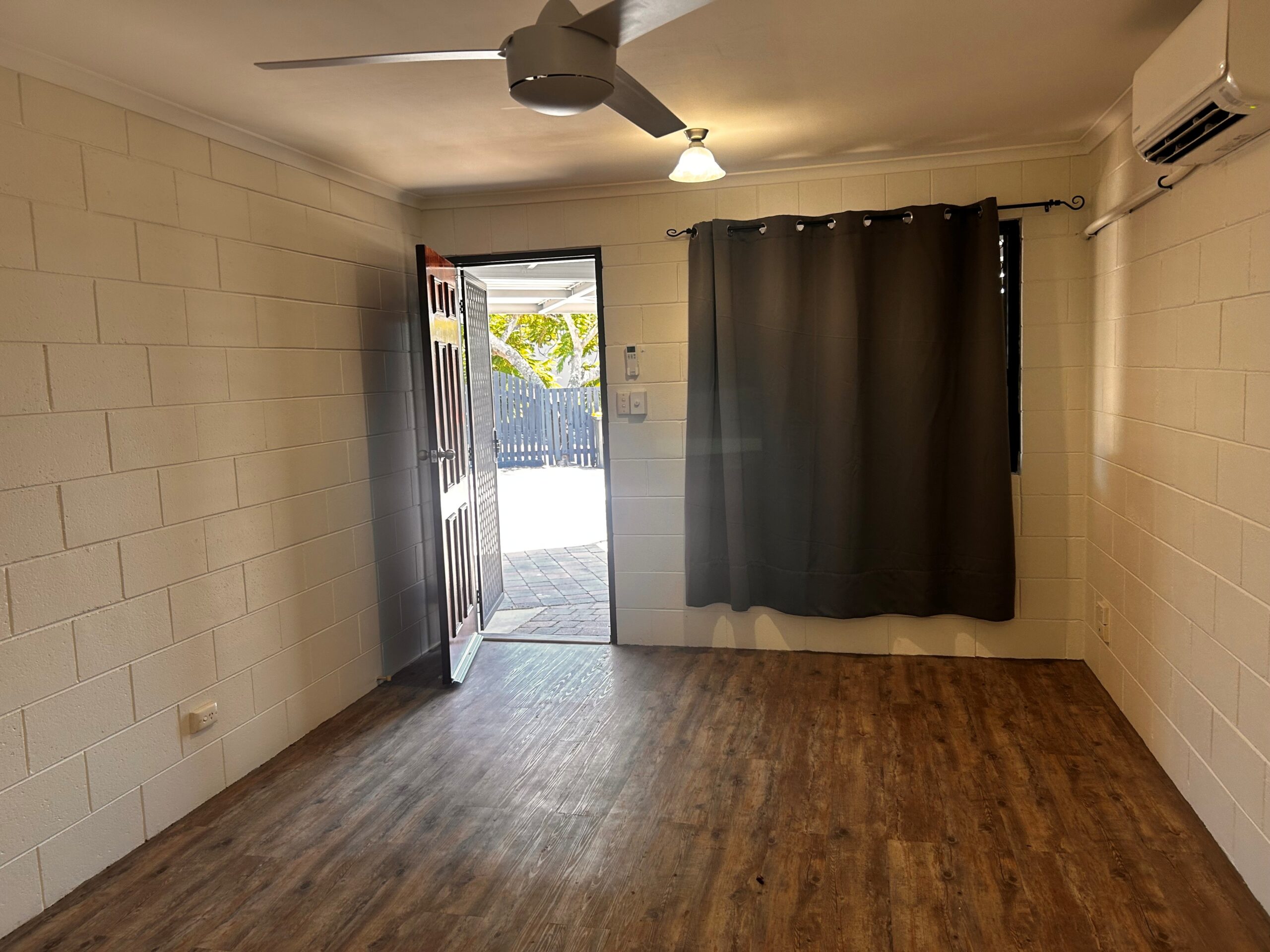 3/19 Bideford Street, TORQUAY, QLD 4655 AUS