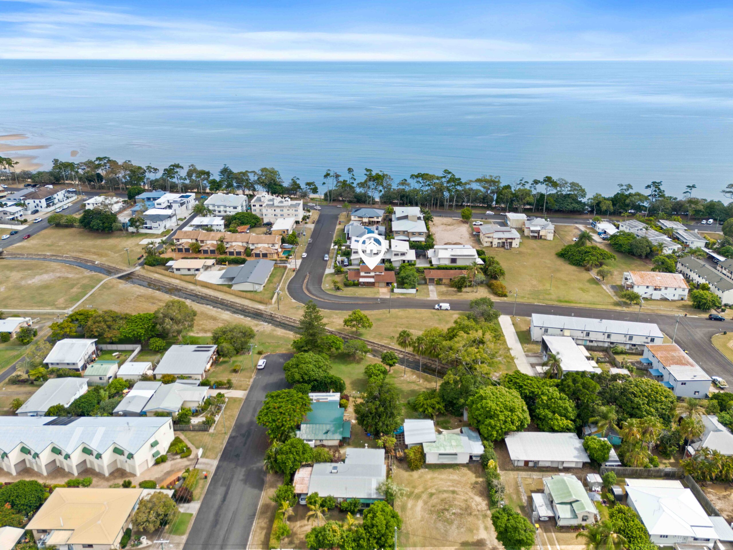 10 Hervey Street, SCARNESS, QLD 4655 AUS