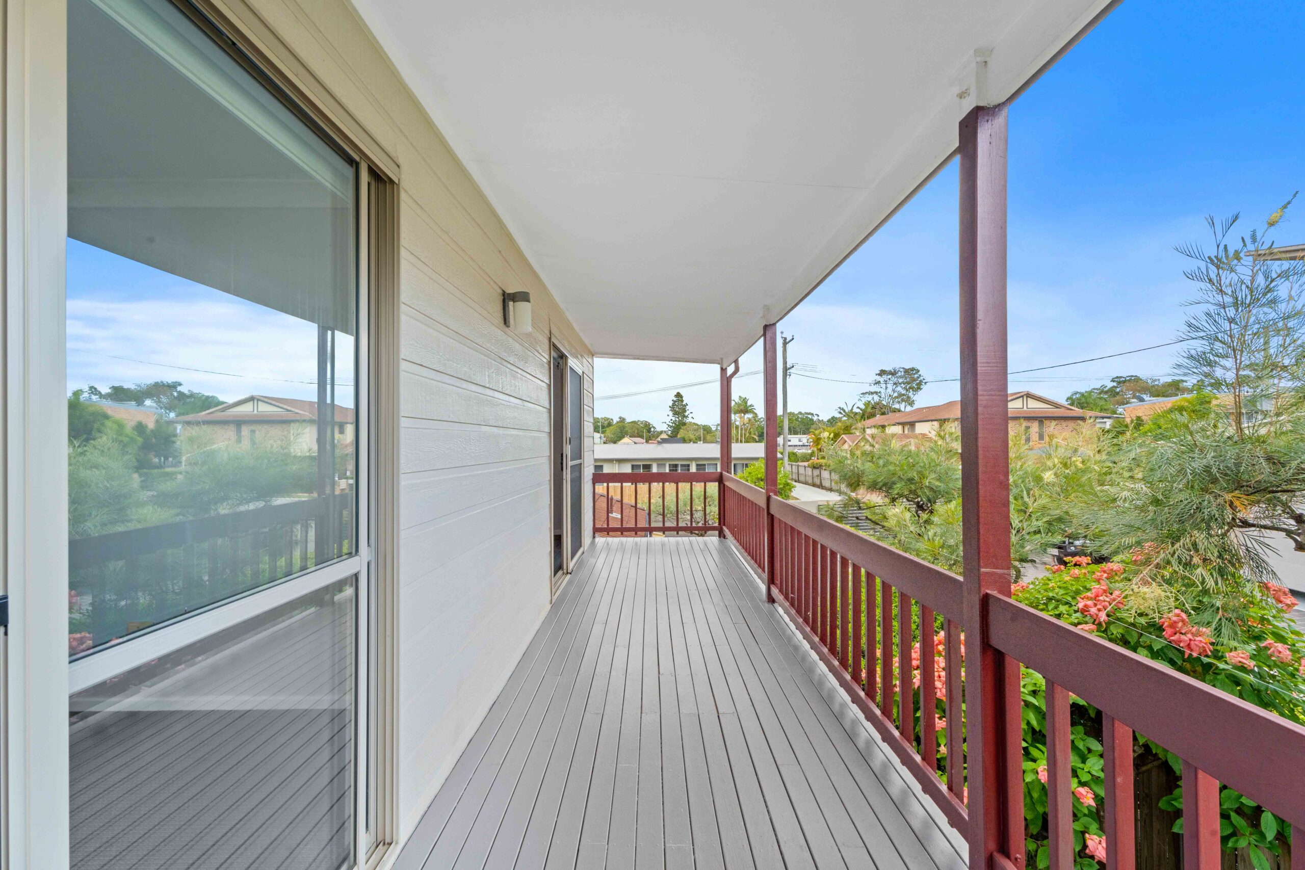 10 Hervey Street, SCARNESS, QLD 4655 AUS