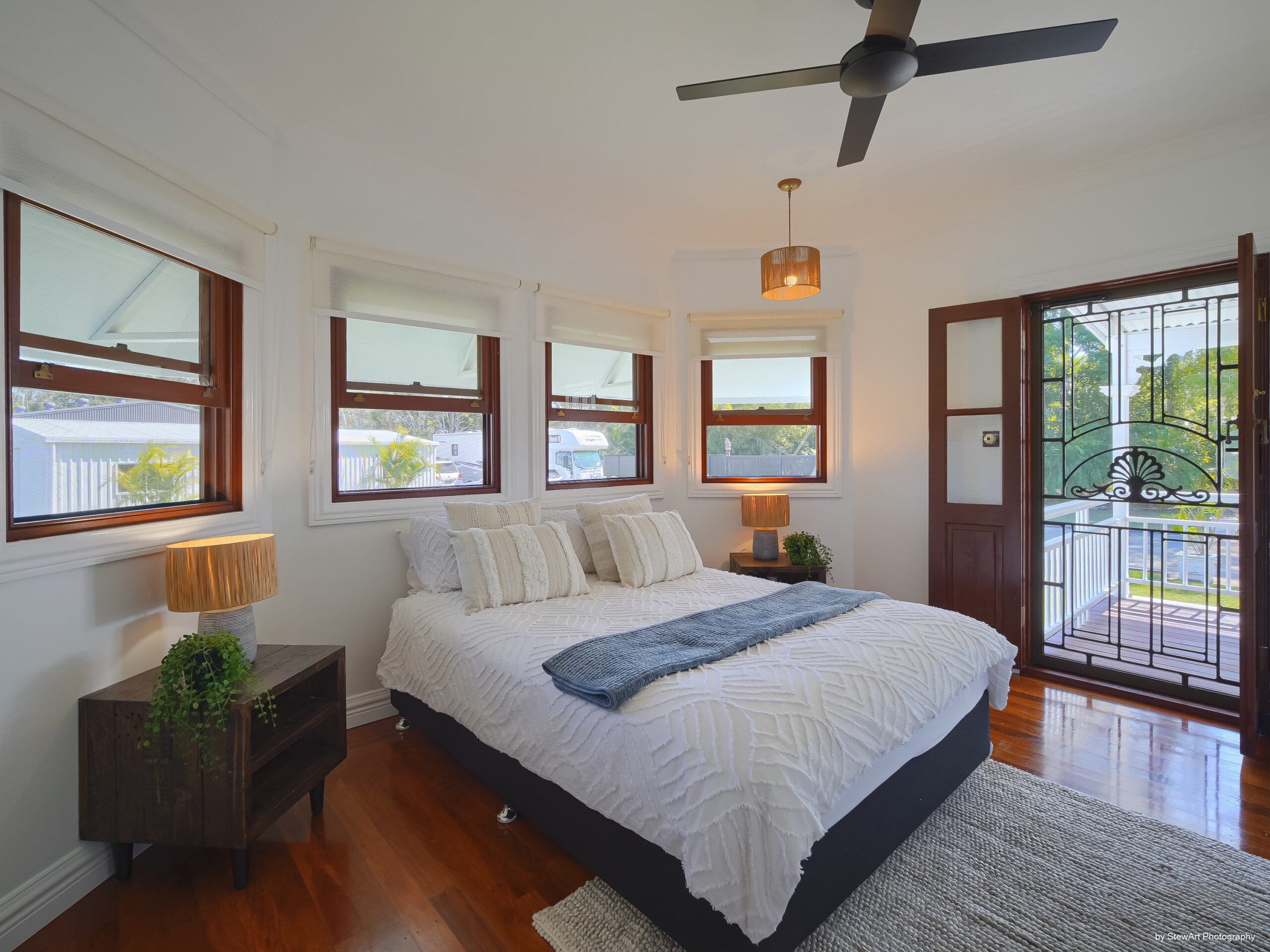 12 Burralong Drive, WONDUNNA, QLD 4655 AUS