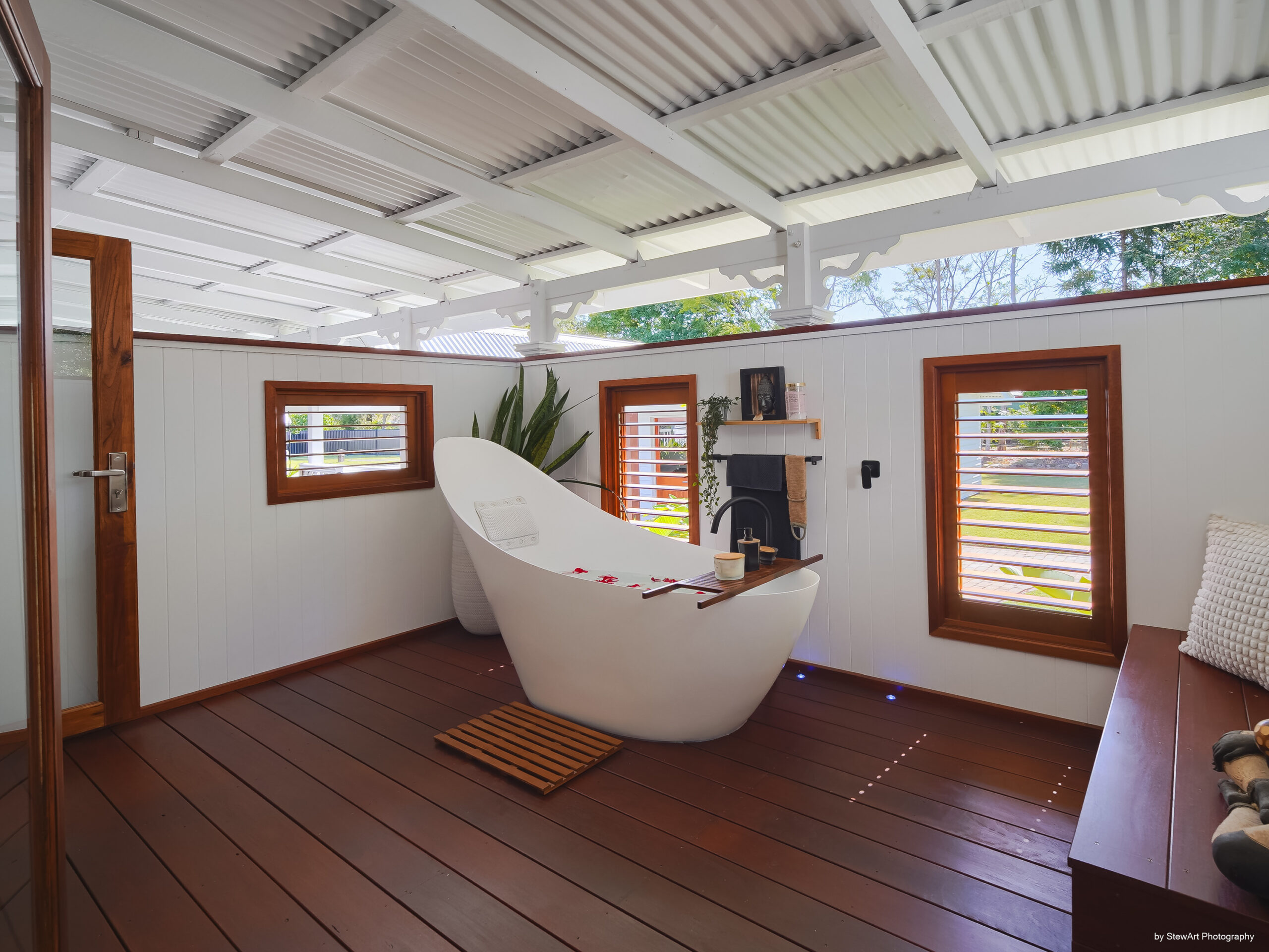 12 Burralong Drive, WONDUNNA, QLD 4655 AUS